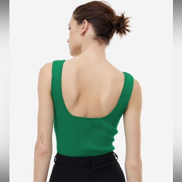 Kelly green H&M ribbed tank - size S - Picture 2 of 6